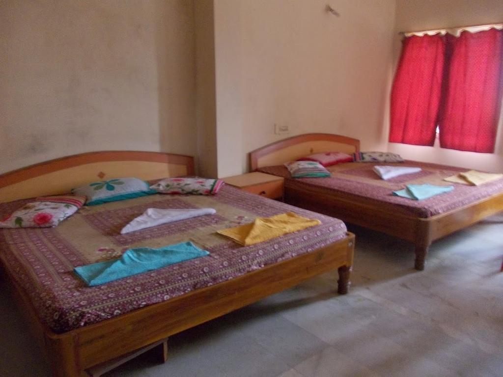Rishaan Guest House 普里 客房 照片